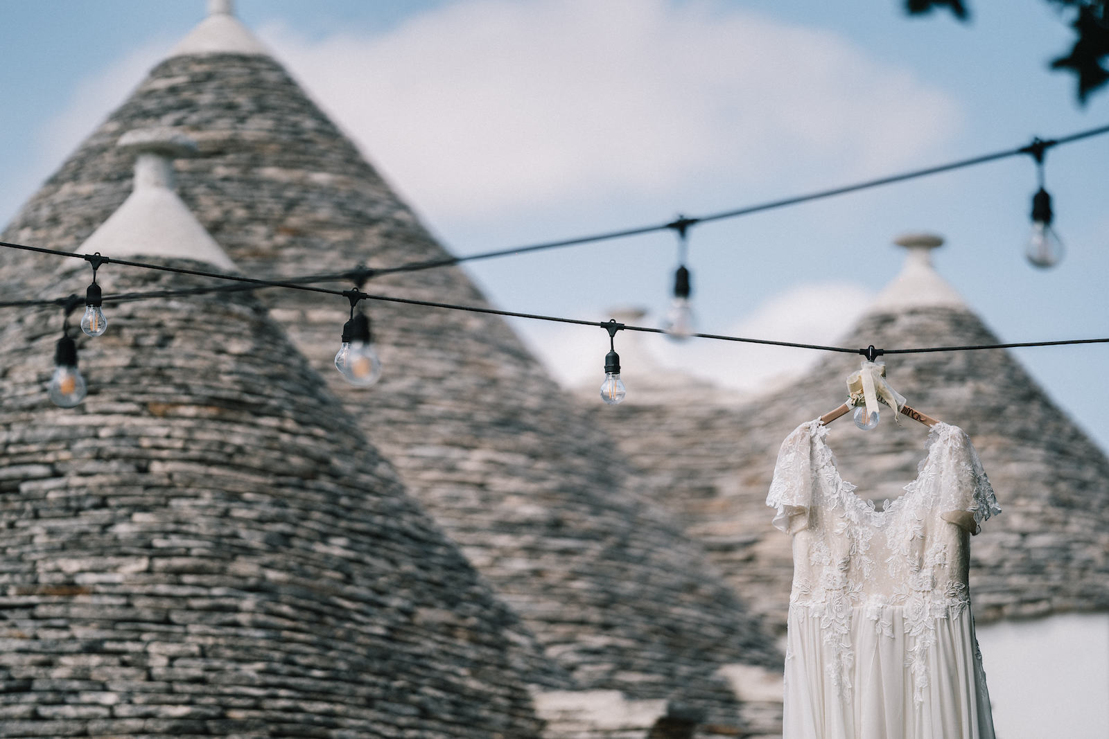 wedding planner - matteo lomonte - bride dress - trulli